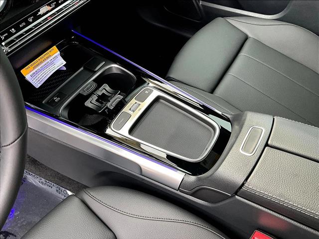 2025 Mercedes-Benz GLB 250 Image 12 of 30