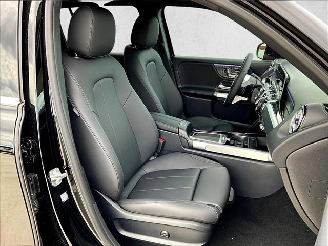 2025 Mercedes-Benz GLB 250 Image 10 of 30
