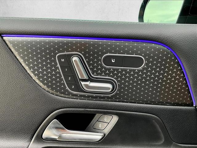 2025 Mercedes-Benz GLB 250 Image 25 of 30