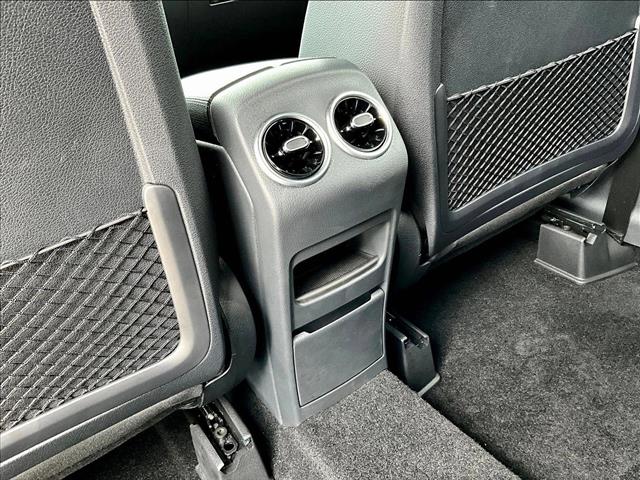 2025 Mercedes-Benz GLB 250 Image 17 of 30