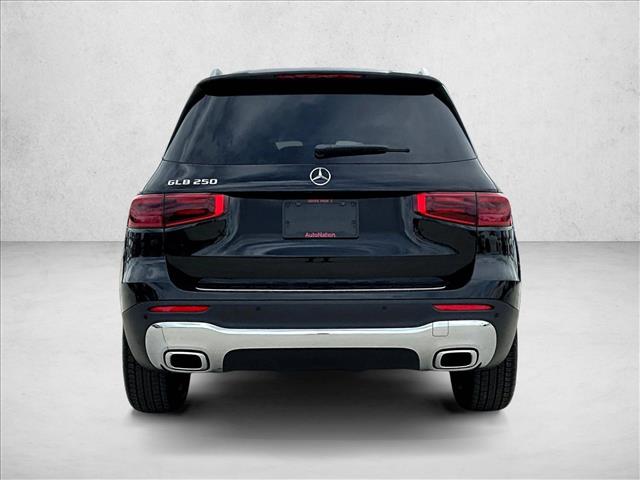 2025 Mercedes-Benz GLB 250 Image 6 of 30