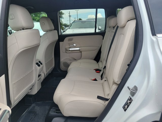 Vehicle image 7 of 30