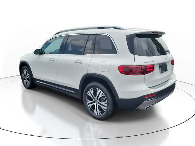 Vehicle image 4 of 30