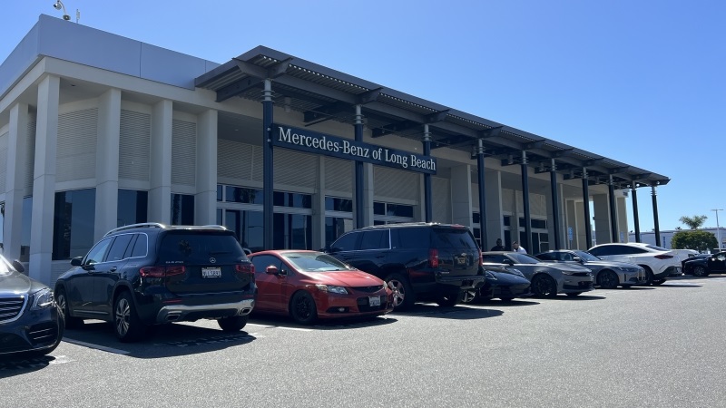Vehicle image 27 of 31