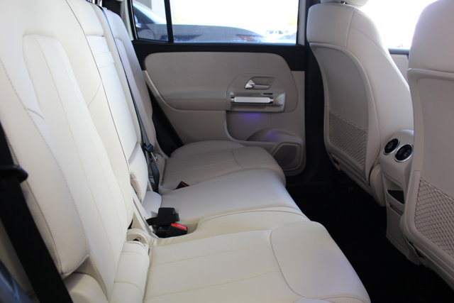 Vehicle image 20 of 29