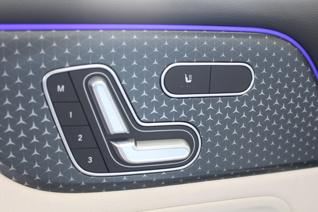 Vehicle image 13 of 29