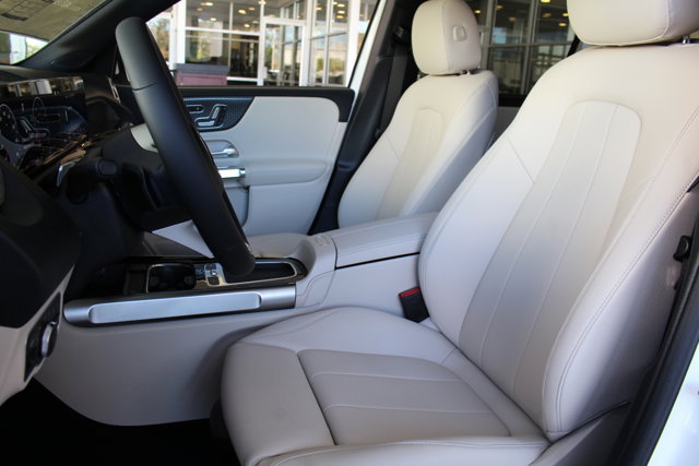 Vehicle image 15 of 29
