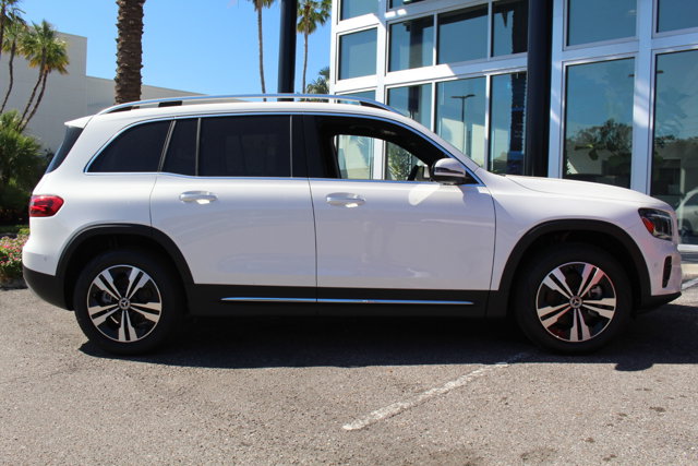 Vehicle image 7 of 29