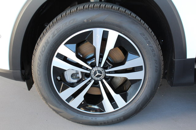 Vehicle image 10 of 29
