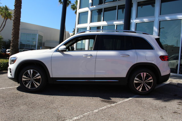 Vehicle image 3 of 29