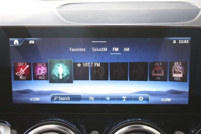 Vehicle image 19 of 29