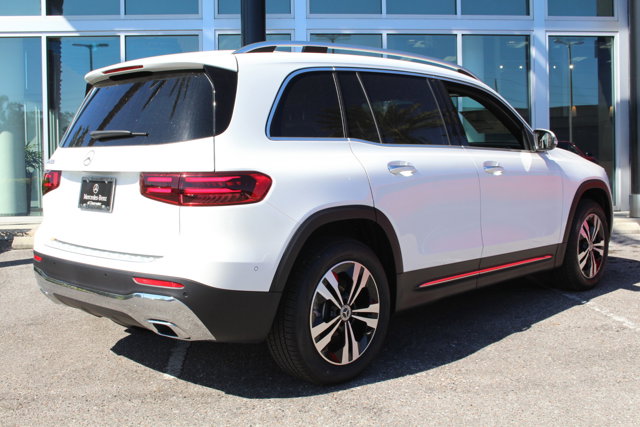 Vehicle image 6 of 29