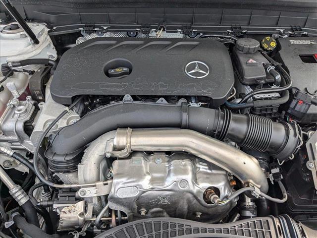 Vehicle image 15 of 16
