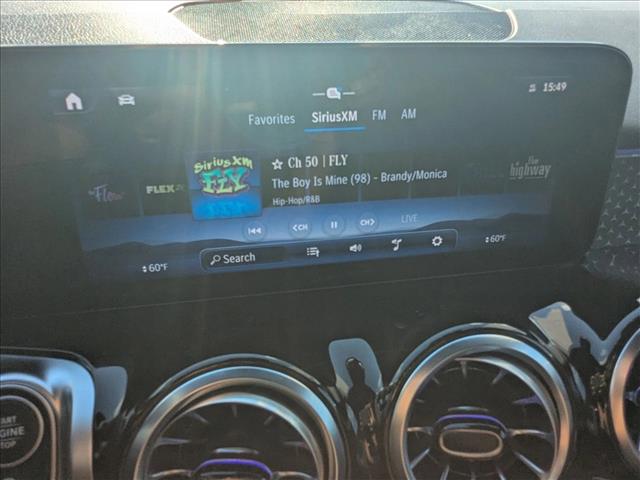 2025 Mercedes-Benz GLB 250 Image 14 of 16