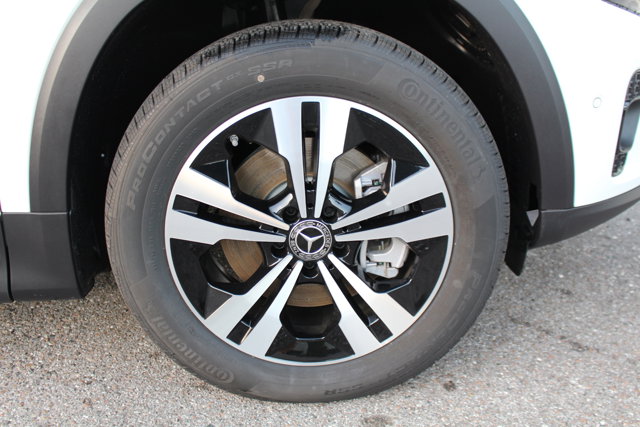 Vehicle image 11 of 31