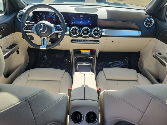 Vehicle image 12 of 31