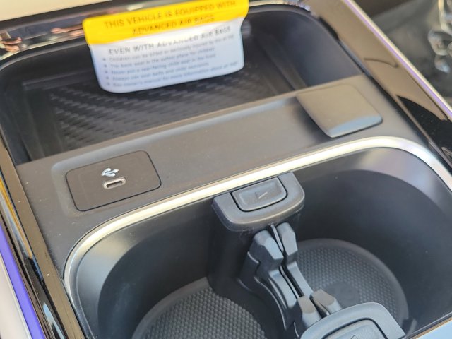Vehicle image 27 of 31