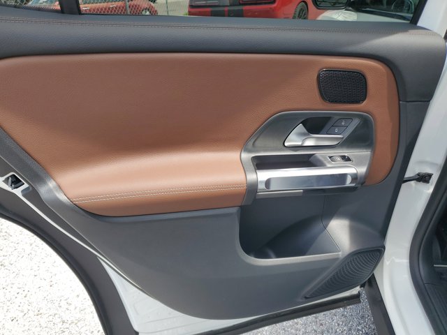 Vehicle image 24 of 35
