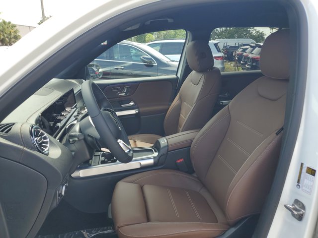 Vehicle image 9 of 35