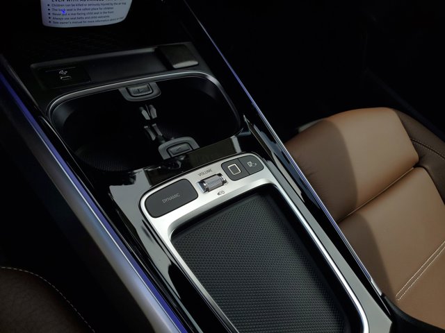 Vehicle image 22 of 35