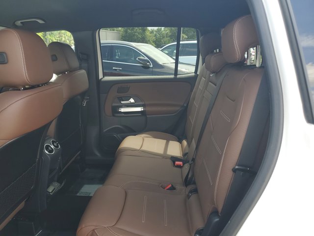 Vehicle image 8 of 35