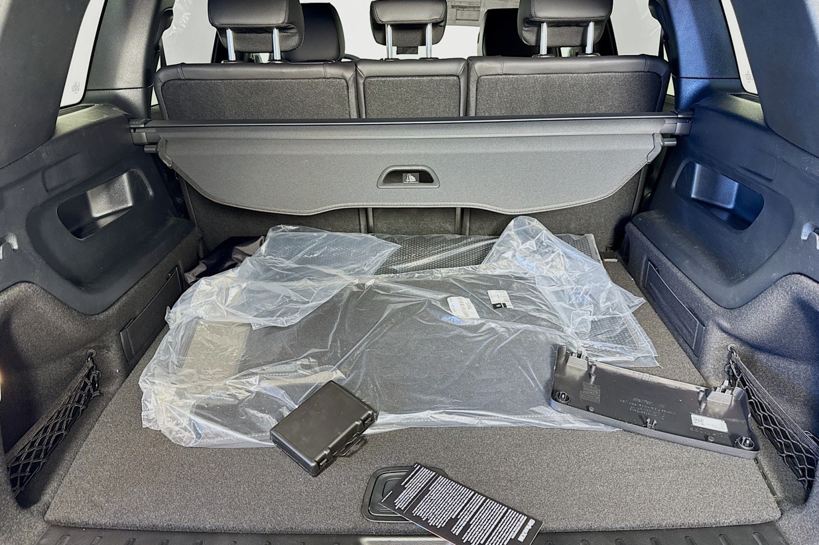 Vehicle image 23 of 28