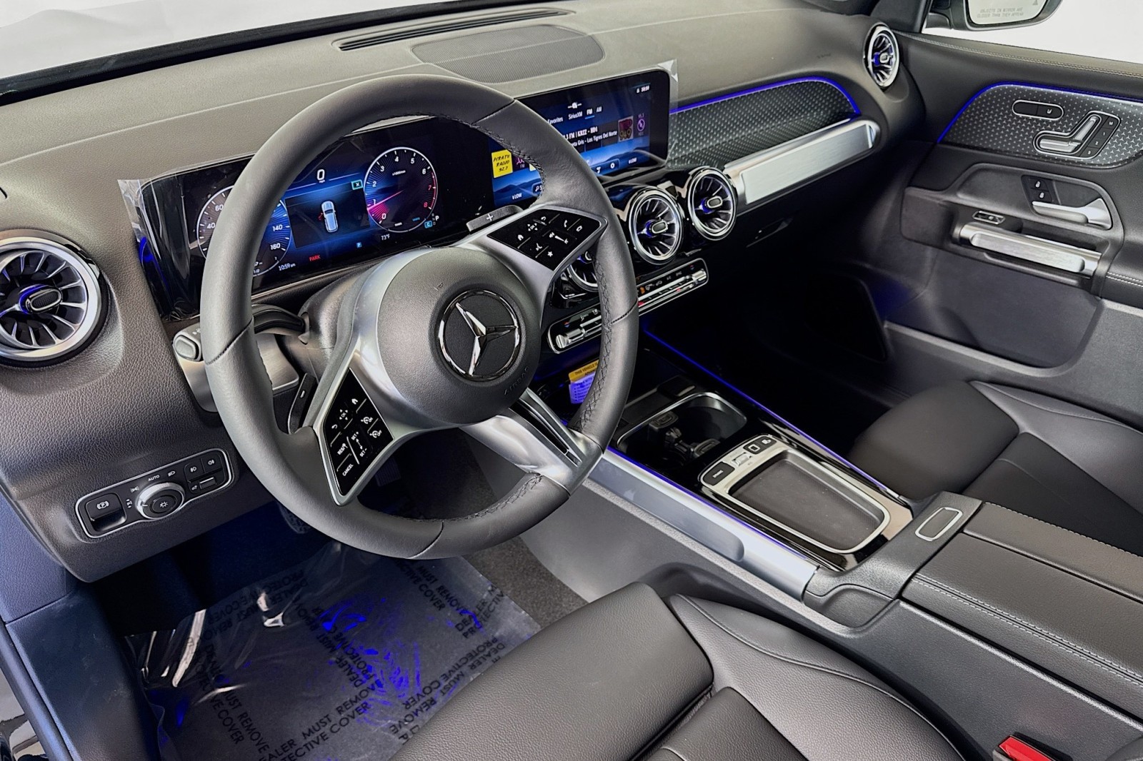 Vehicle image 9 of 28