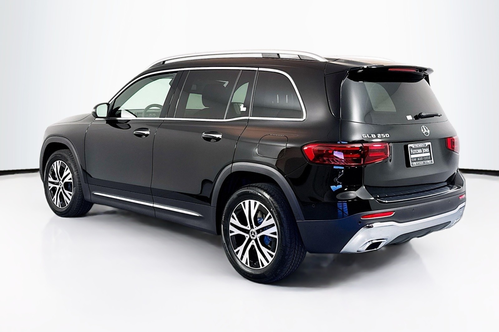 Vehicle image 6 of 28