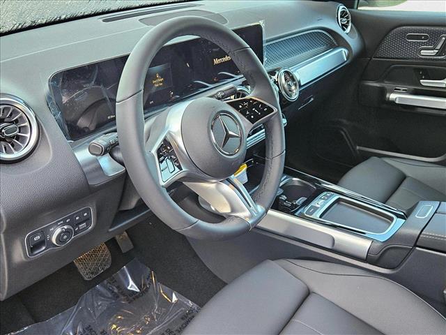 2025 Mercedes-Benz GLB 250 Image 11 of 15