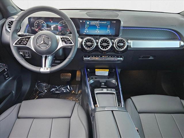 2025 Mercedes-Benz GLB 250 Image 10 of 15