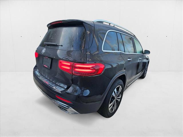 2025 Mercedes-Benz GLB 250 Image 3 of 15