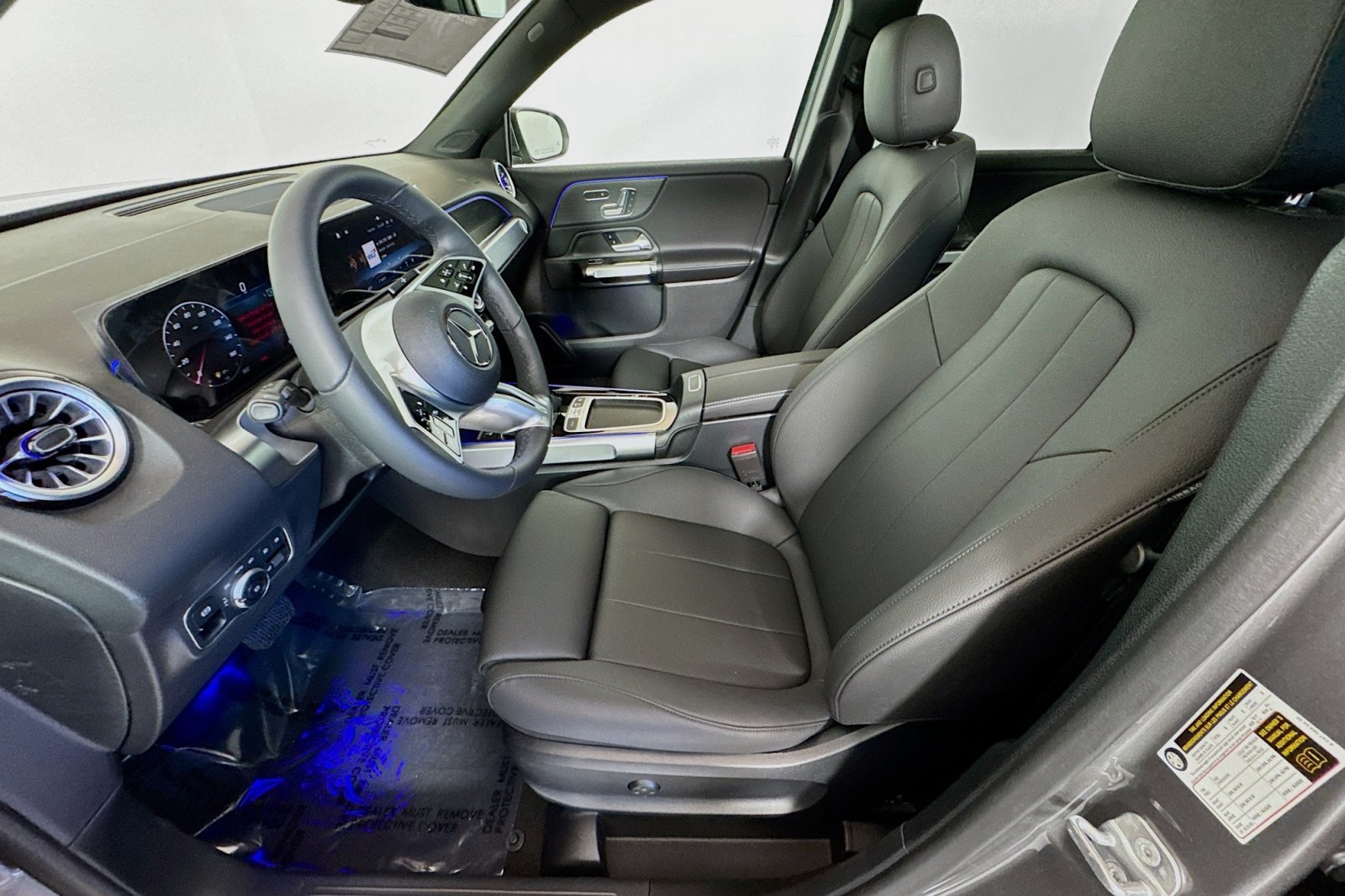 Vehicle image 18 of 30