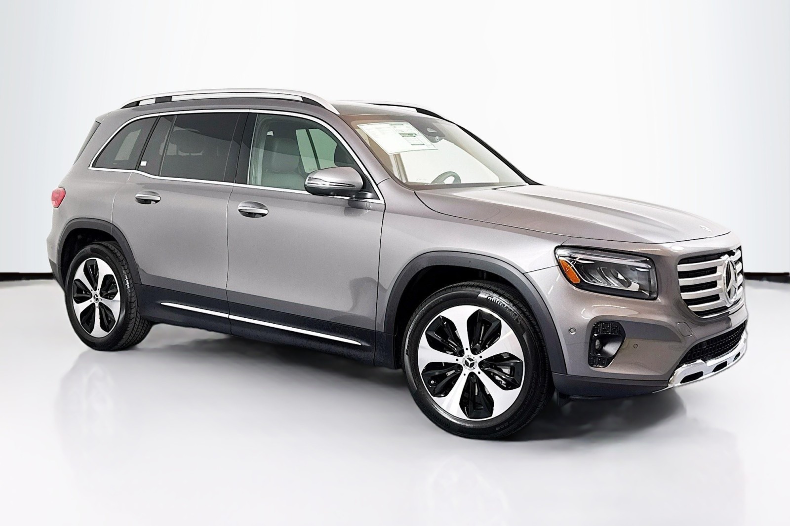 Vehicle image 3 of 30