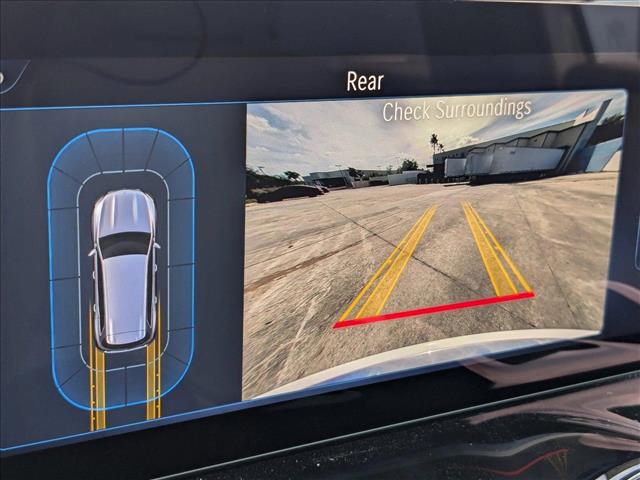 Vehicle image 12 of 17