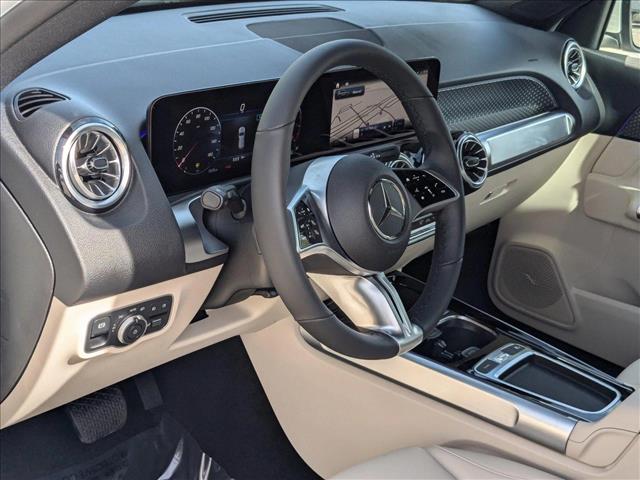 Vehicle image 2 of 17