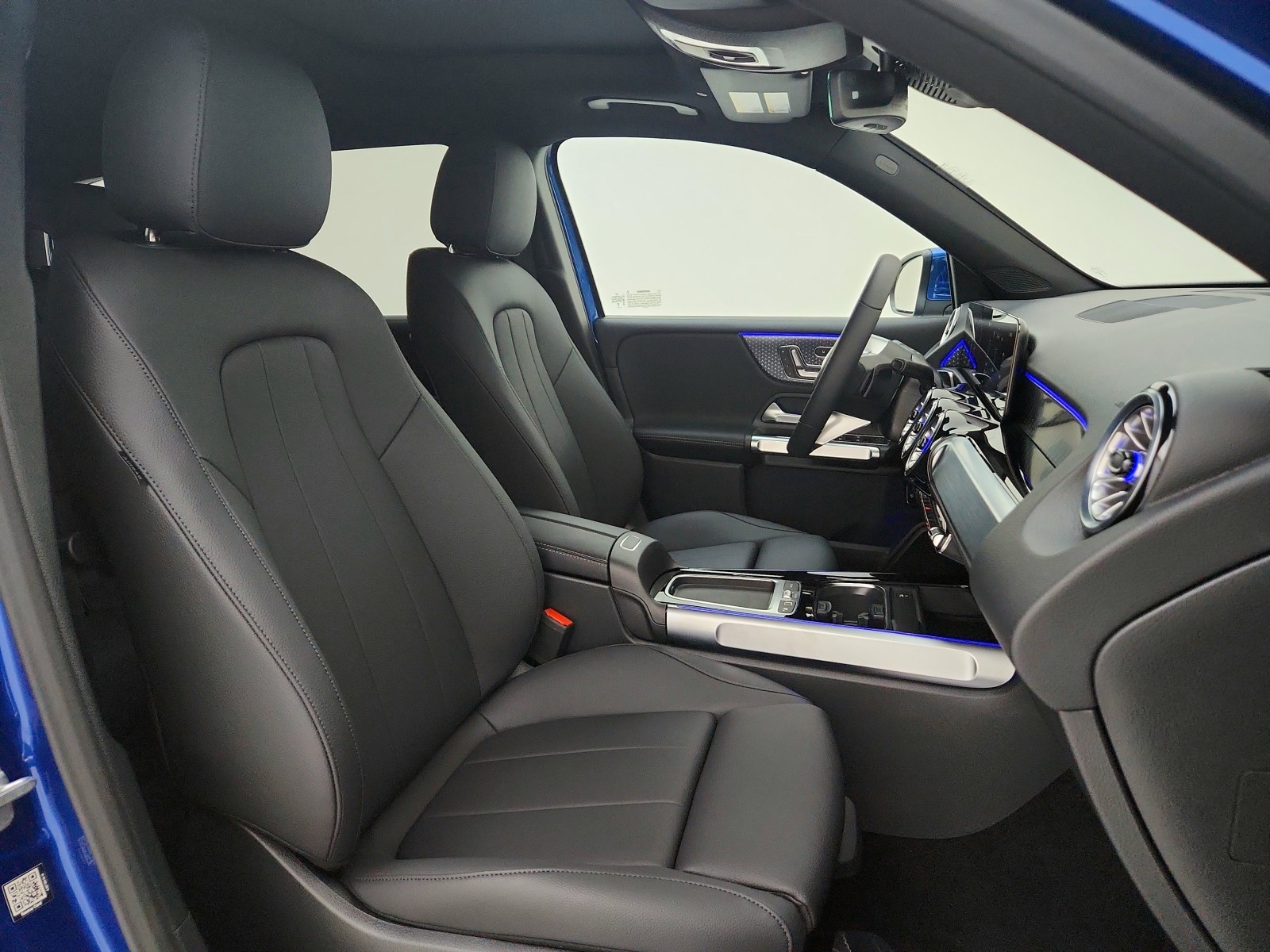 2025 Mercedes-Benz GLB 250 Image 12 of 21