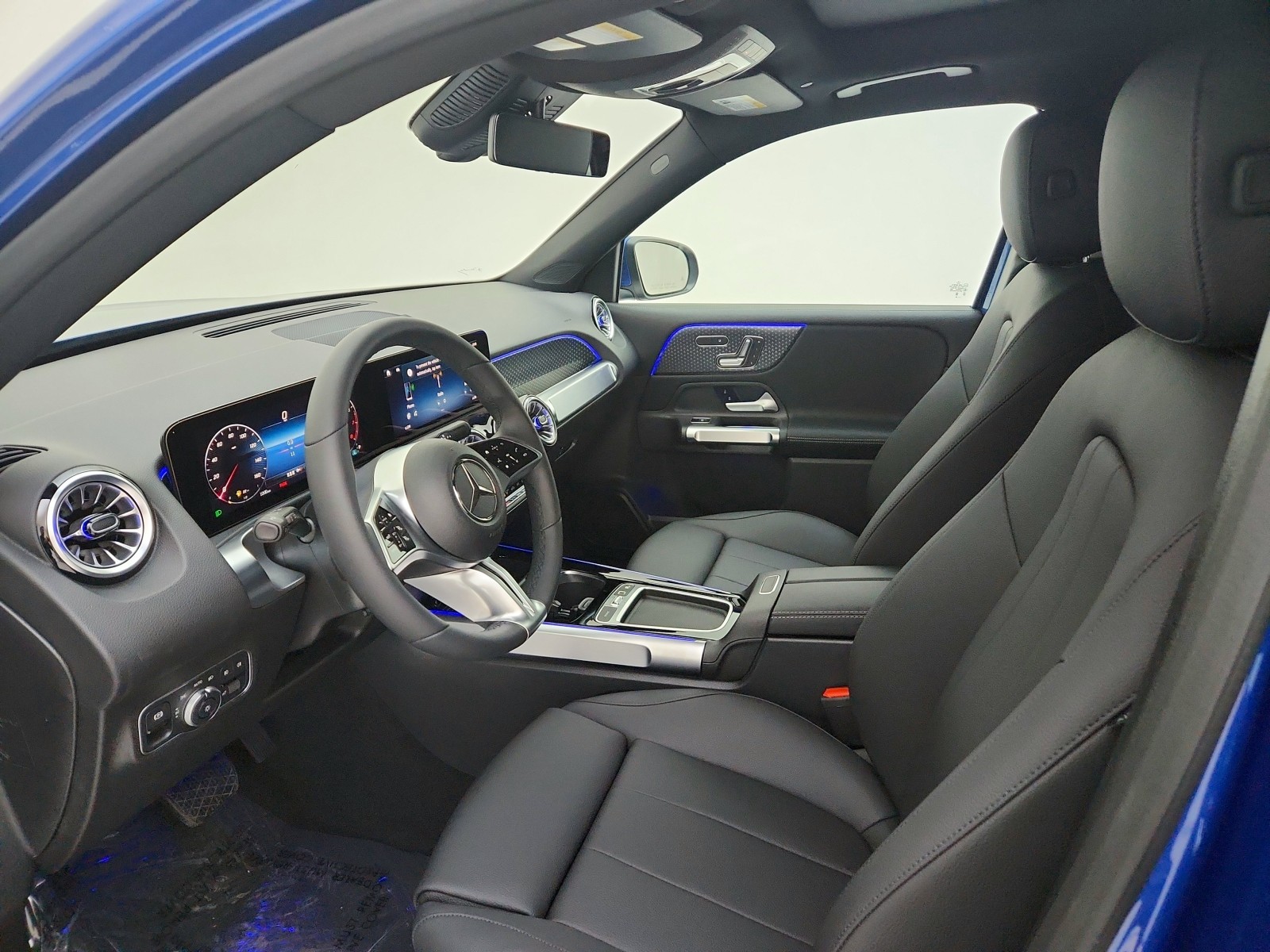 2025 Mercedes-Benz GLB 250 Image 16 of 21