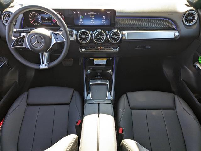 Vehicle image 13 of 17