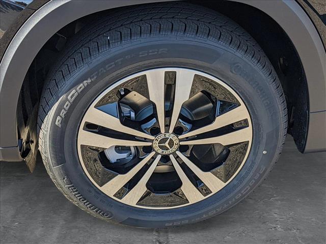 Vehicle image 9 of 17
