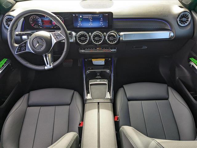 Vehicle image 13 of 17