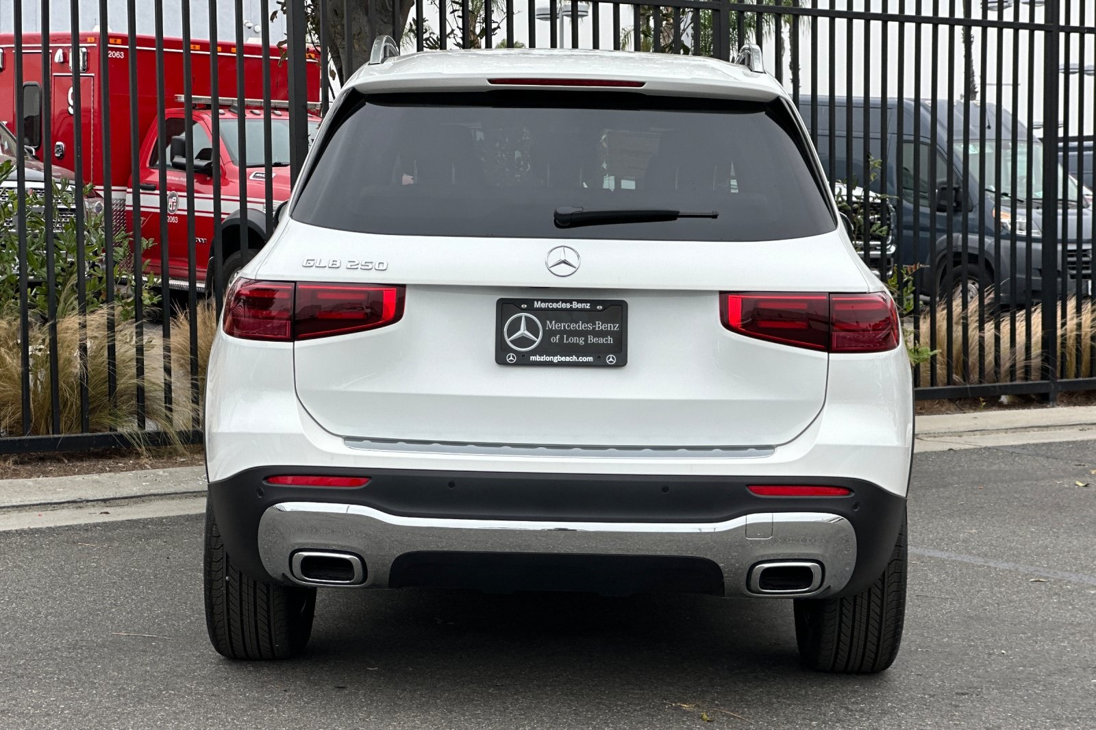 Vehicle image 9 of 31