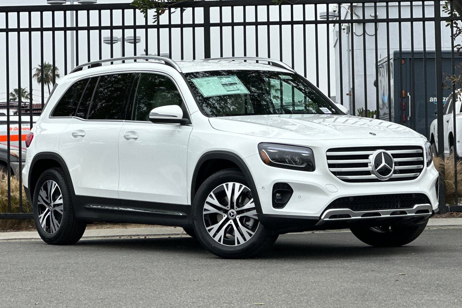 Vehicle image 5 of 31