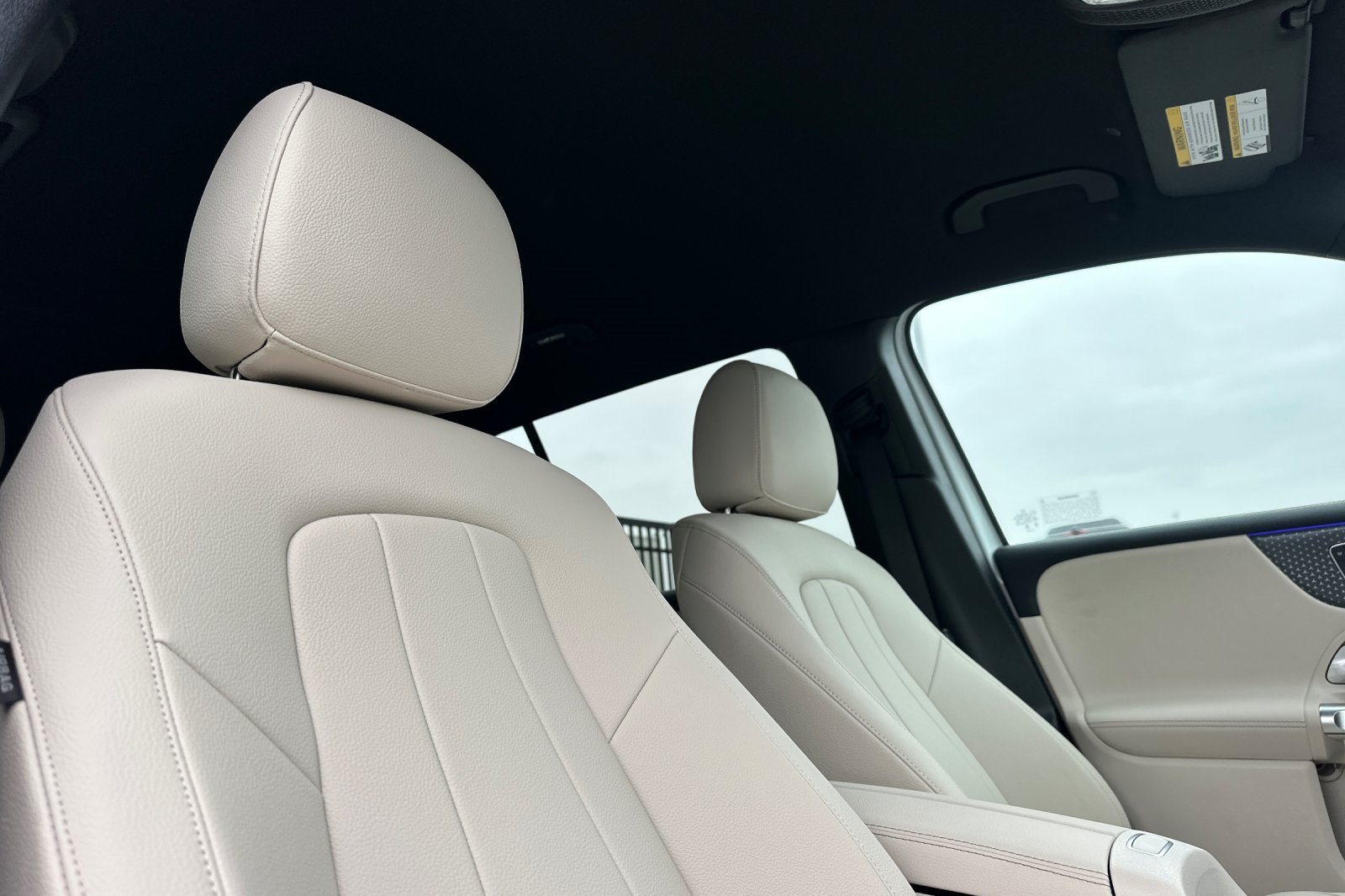 Vehicle image 18 of 31
