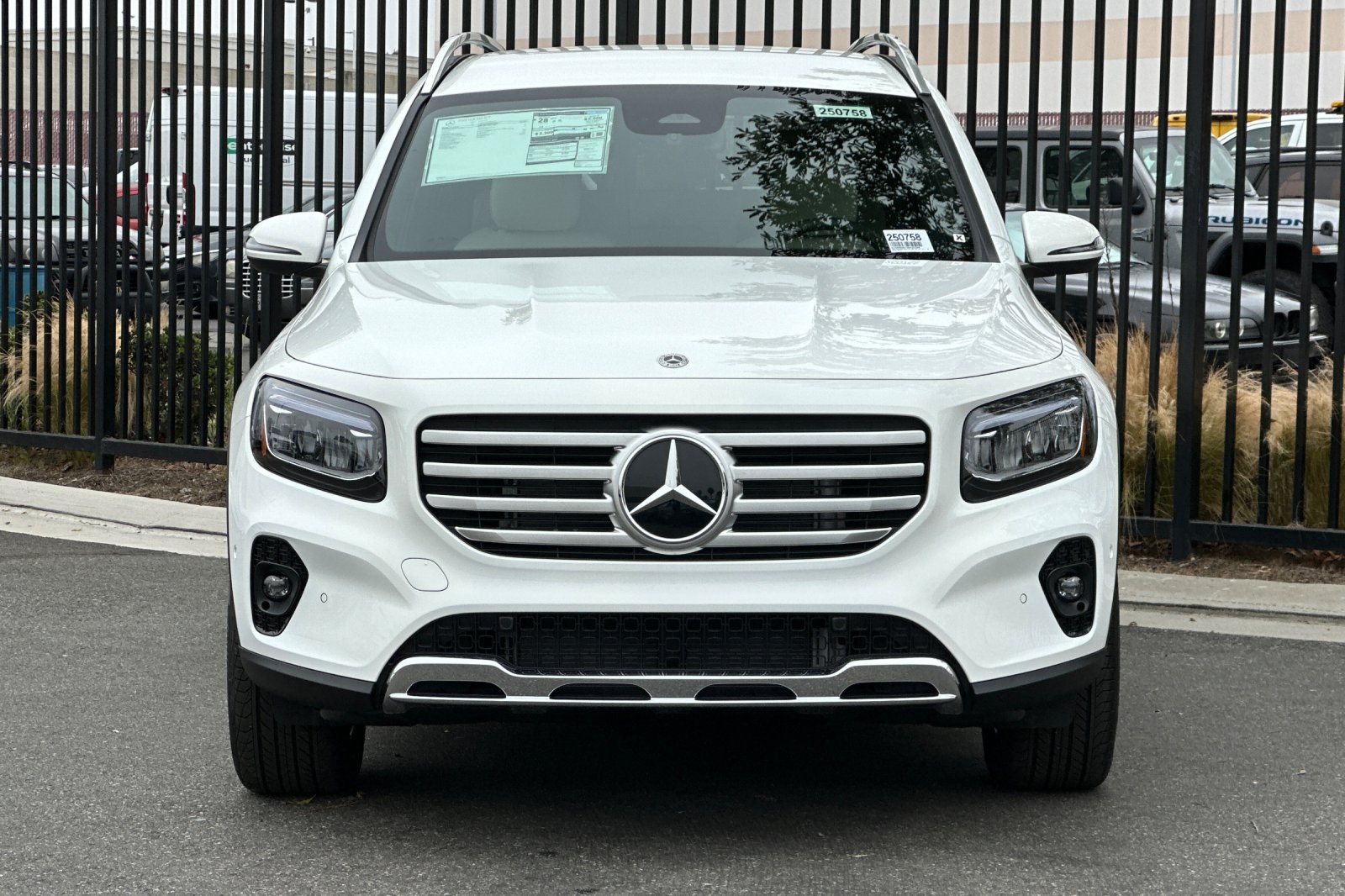 Vehicle image 3 of 31