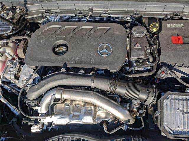 Vehicle image 15 of 17