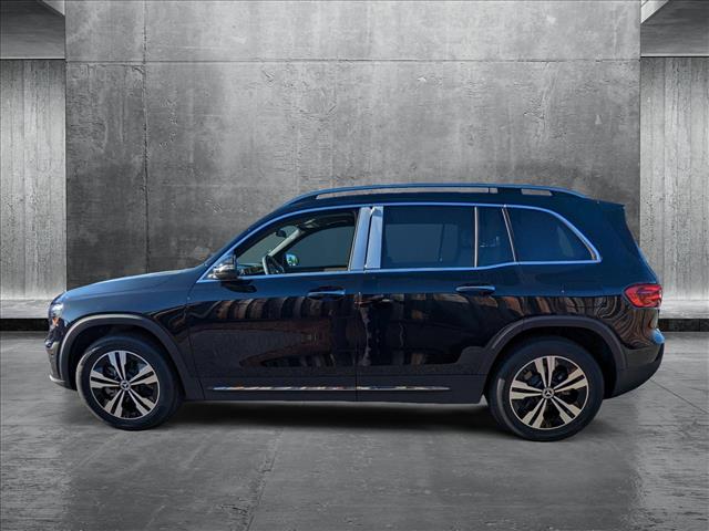 Vehicle image 6 of 17