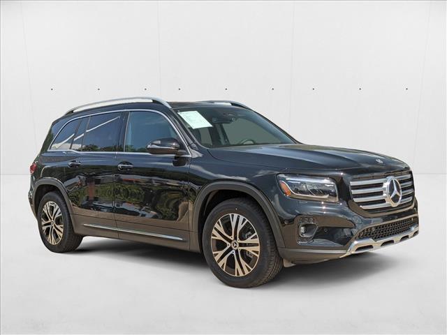 2025 Mercedes-Benz GLB 250 Image 3 of 17