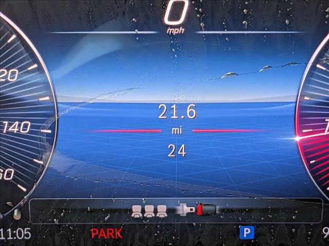 2025 Mercedes-Benz GLB 250 Image 13 of 17