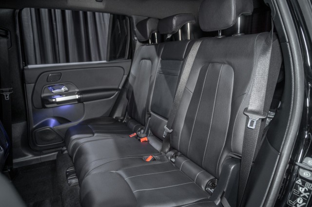 Vehicle image 12 of 23