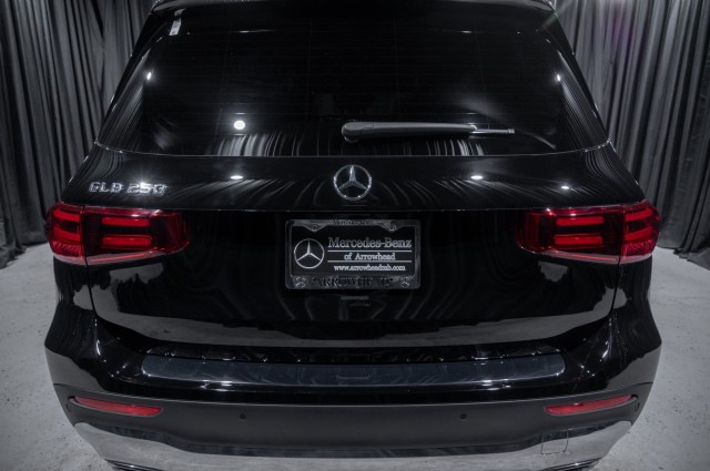 Vehicle image 6 of 23